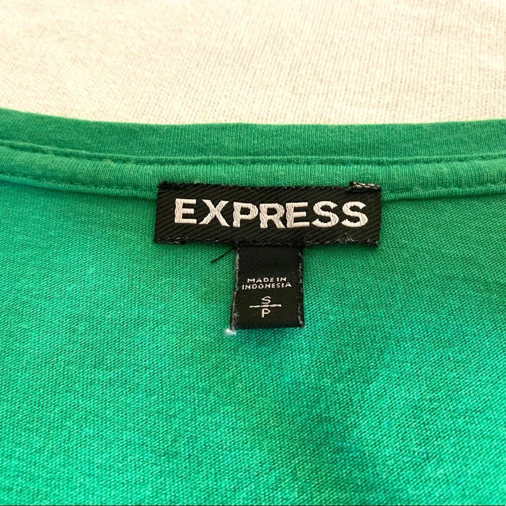 Express green T-shirt size SP